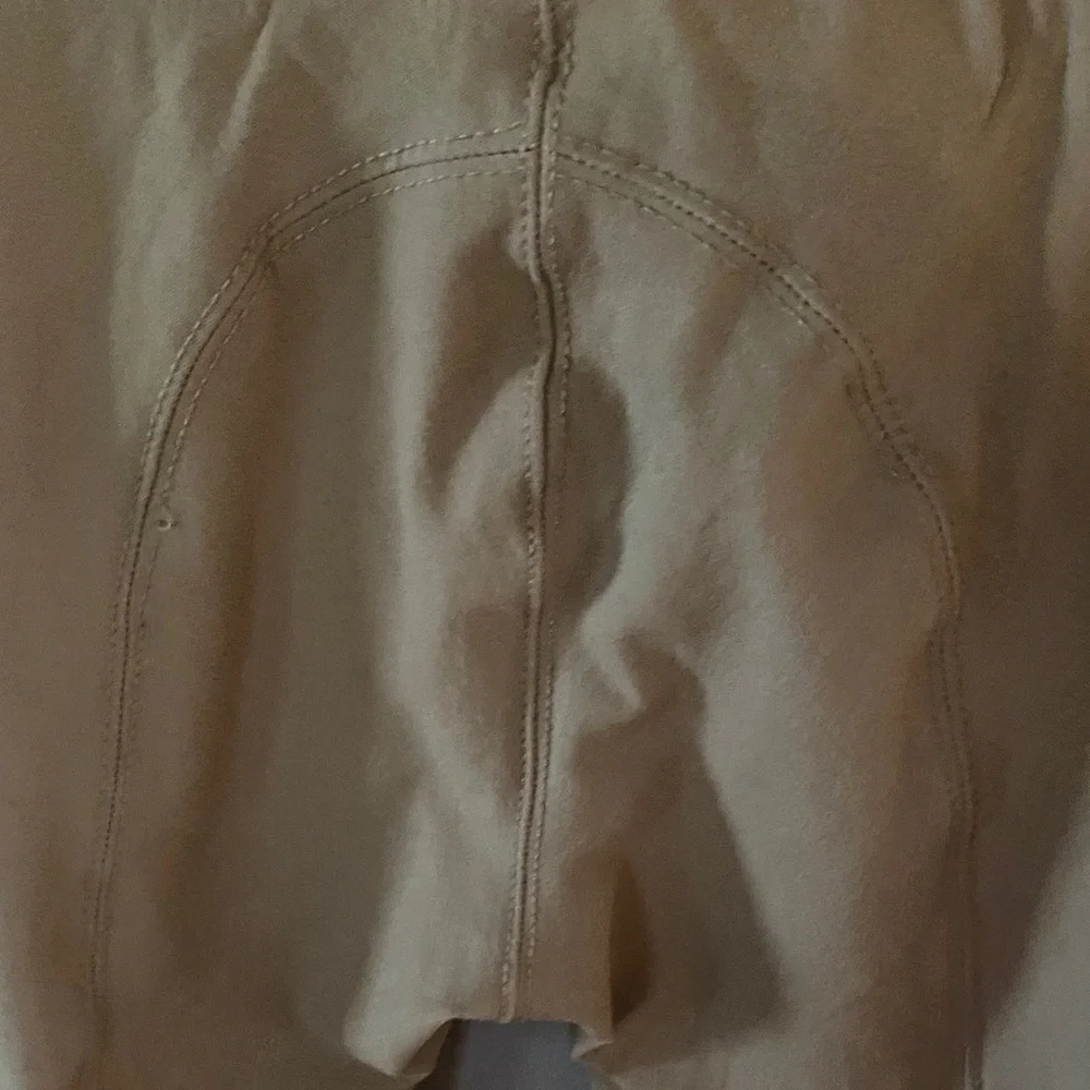 Girls Riding Breeches in Tan with Knee Patches - Picture 4 of 11